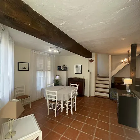 Maison De Hotel Brie-Comte-Robert